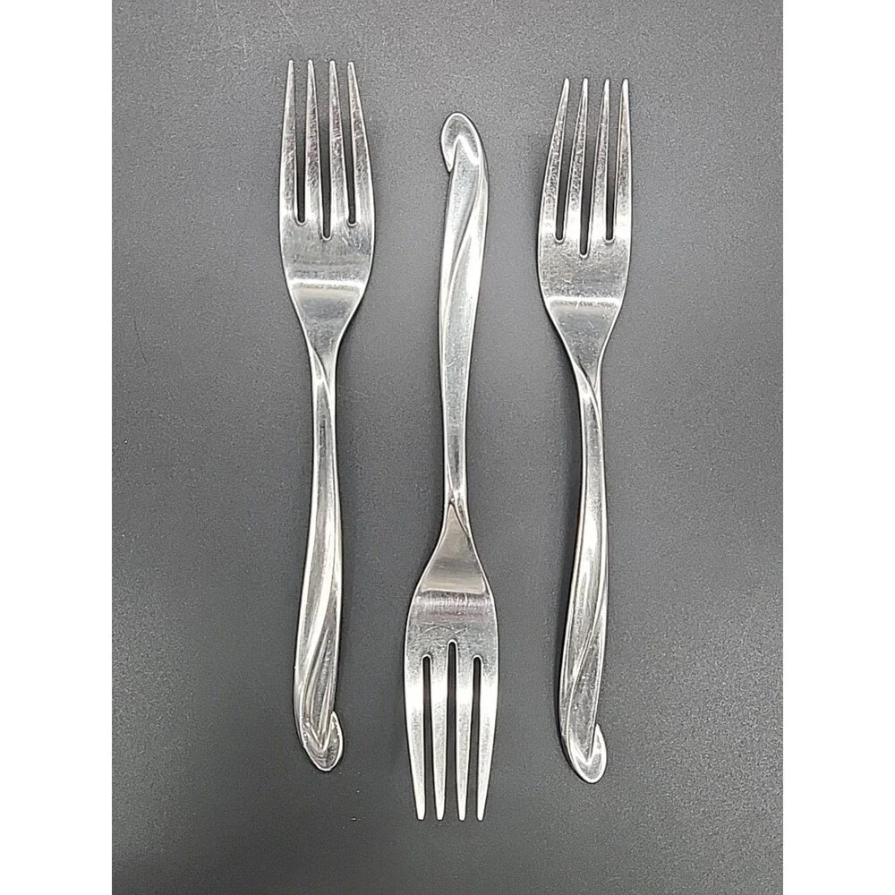 10pcs-International Stainless Flatware 3 Soup 4 Tea Spoons 3 Forks